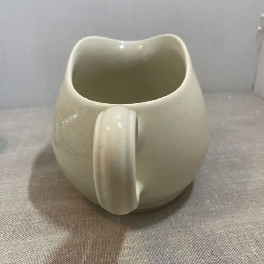 Pfaltzgraff Cappuccino Gravy Boat / Creamer Made In USA  Used‎ For Display Only